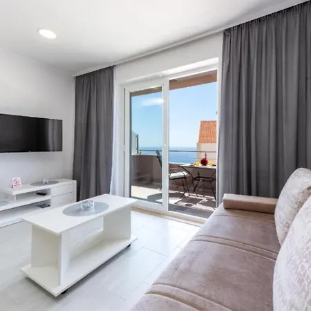 Stane - Modern & Fully Equipped Apartment *