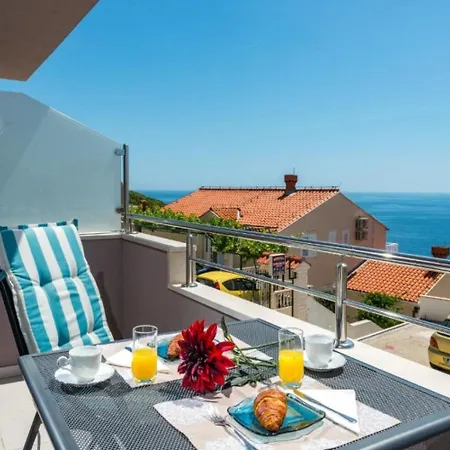 Stane - Modern & Fully Equipped Apartment *