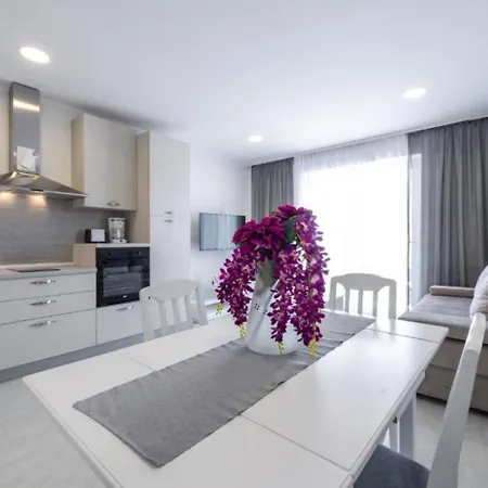 Apartment Stane - Modern & Fully Equipped *
